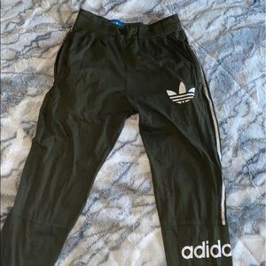 Adidas Joggers/Legging